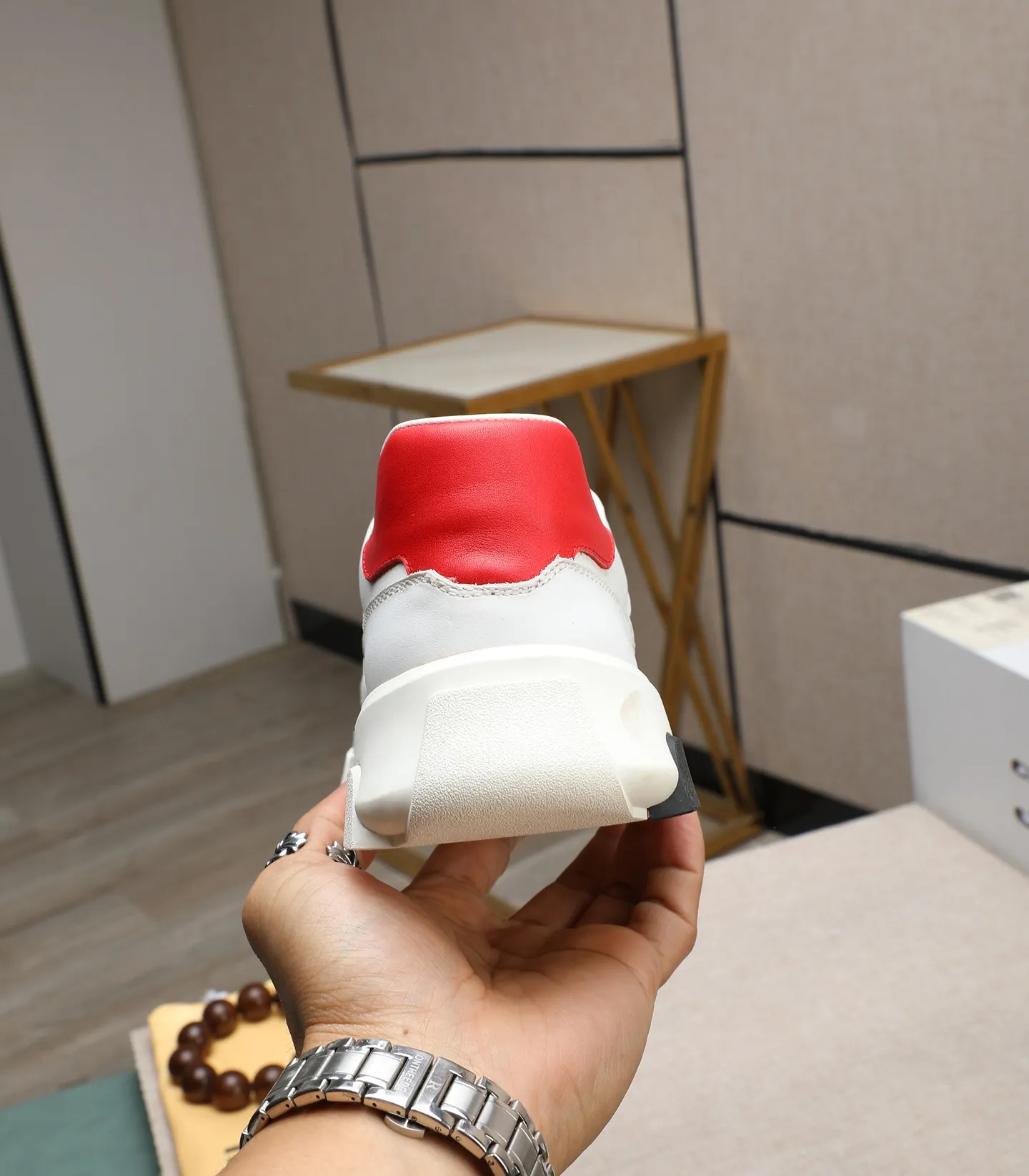Factory price 480 🕷🕷[FENDI] Fendi fashionable casual men's shoes 🇨🇳Original official website 1:1 model opening, new models are available first 💯Not high-profile but avant-garde, simple, low-key and fashionable, super versatile style 🌿Original cowhide production ➕Pigskin lining🎋The version is comfortable on the feet, so rigorous for any small place, first-class workmanship🍍38-44 Large quantities in stock